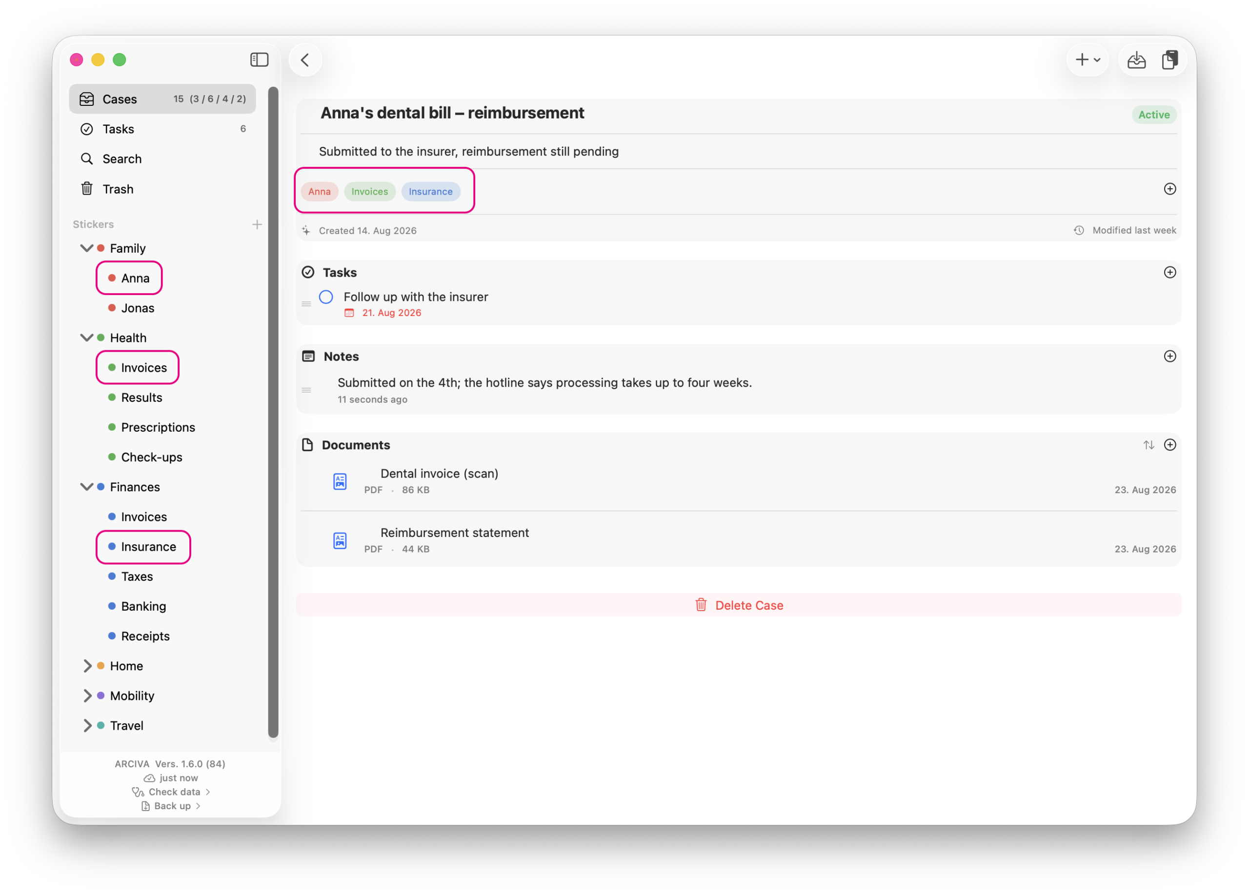 Arciva on the Mac: a case with the stickers Anna, Invoices and Insurance, next to the sidebar with the groups Family, Health and Finances.